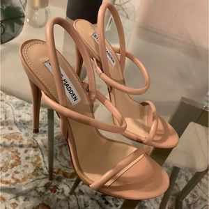 Steve Madden nude/tan heels